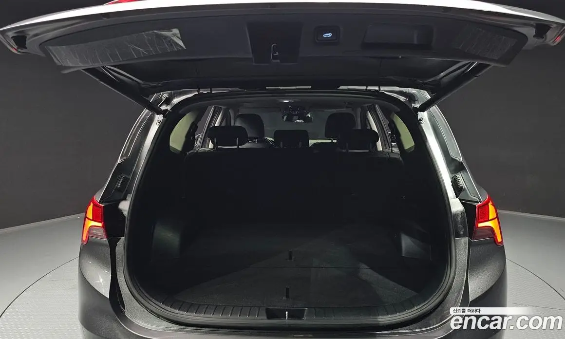Hyundai Santa Fe 2023 2.5 автомат (гидро), фото 26