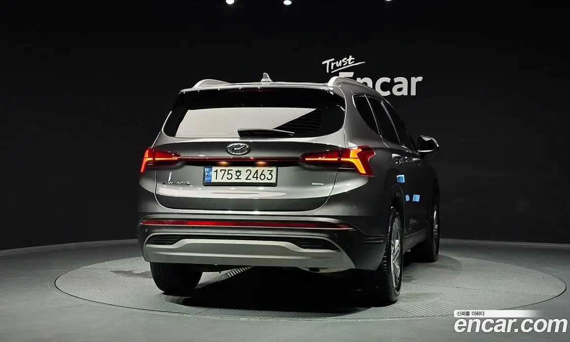Hyundai Santa Fe 2023 2.5 автомат (гидро), фото 4