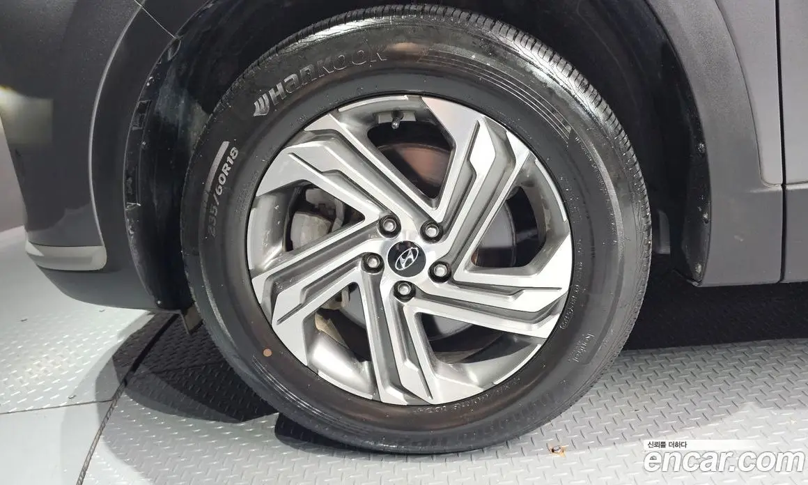 Hyundai Santa Fe 2023 2.5 автомат (гидро), фото 5