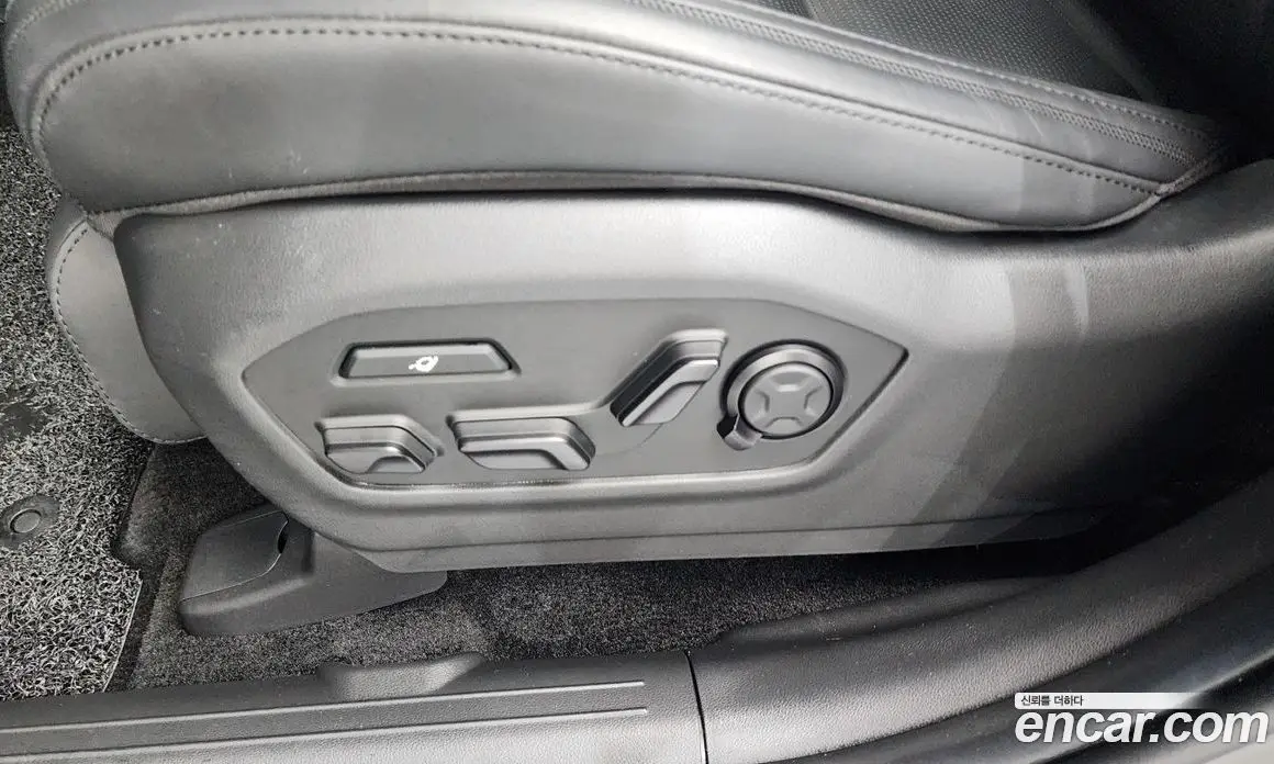 Hyundai Santa Fe 2023 2.5 автомат (гидро), фото 30