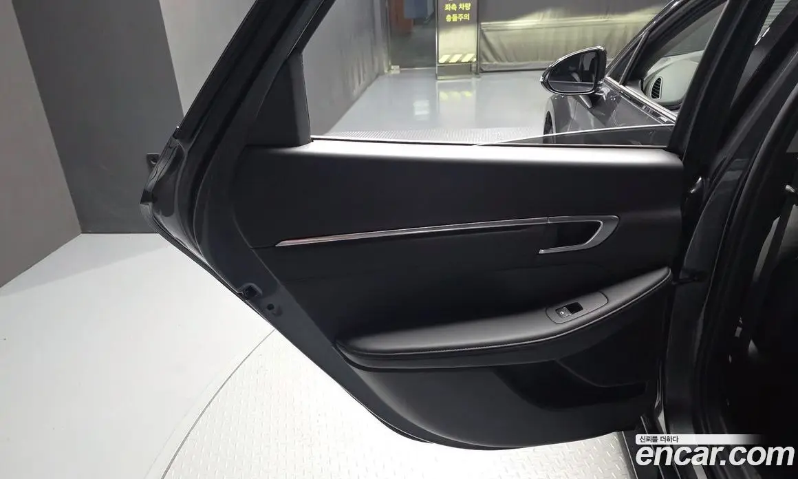 Hyundai Sonata 2021 2.0 автомат (гидро), фото 15