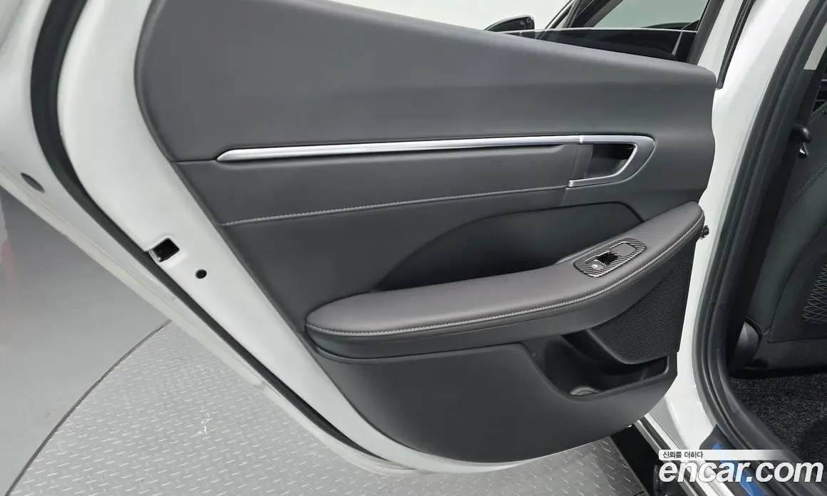 Hyundai Sonata 2022 2.0 автомат (гидро), фото 14