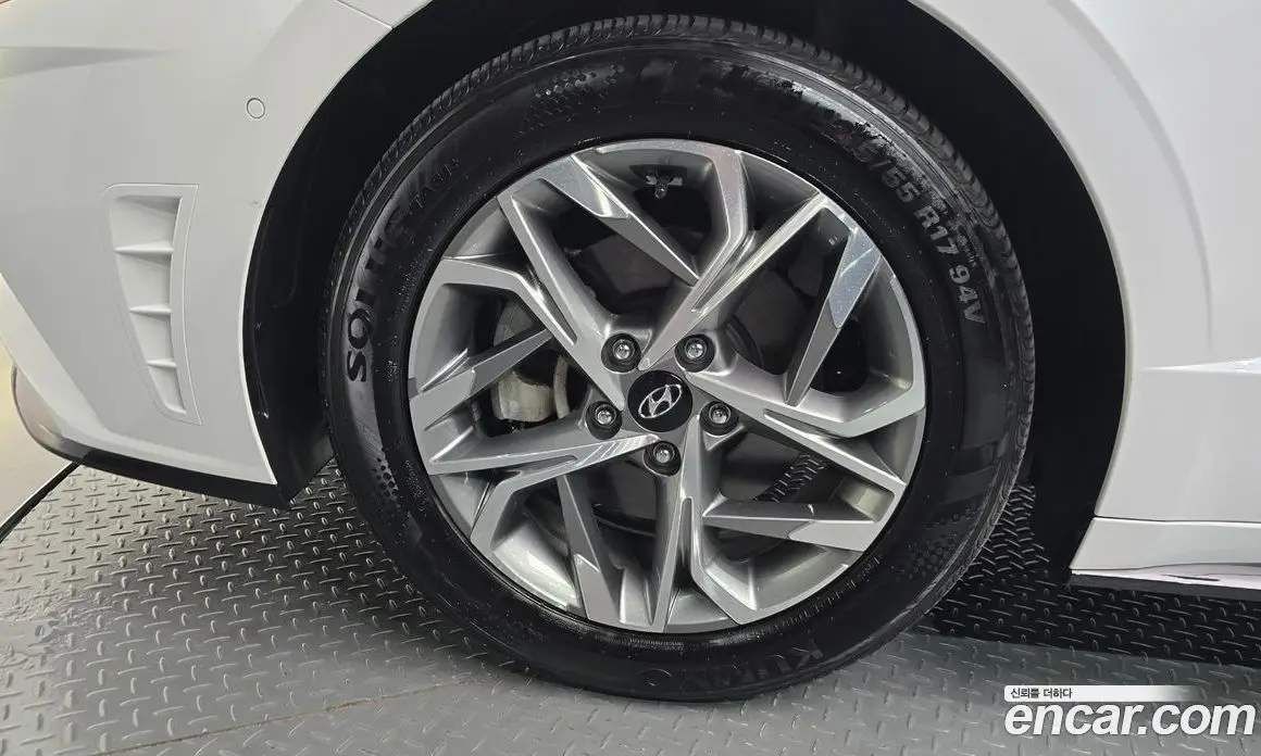 Hyundai Sonata 2022 2.0 автомат (гидро), фото 4