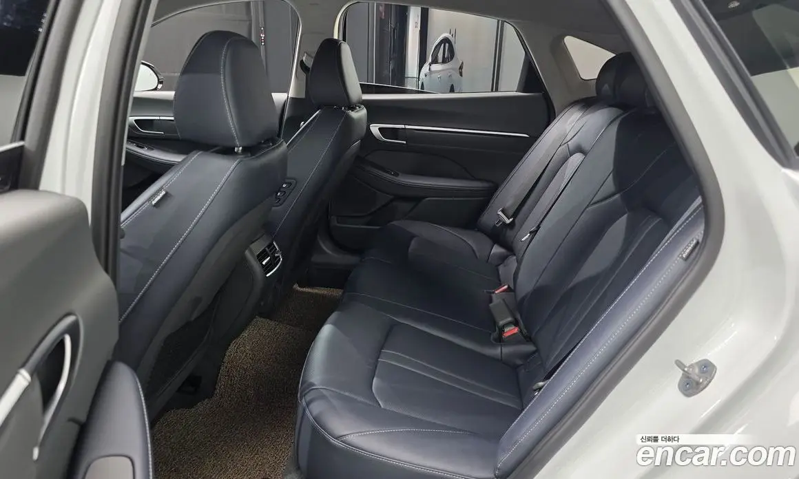Hyundai Sonata 2026 1.6 автомат (гидро), фото 17