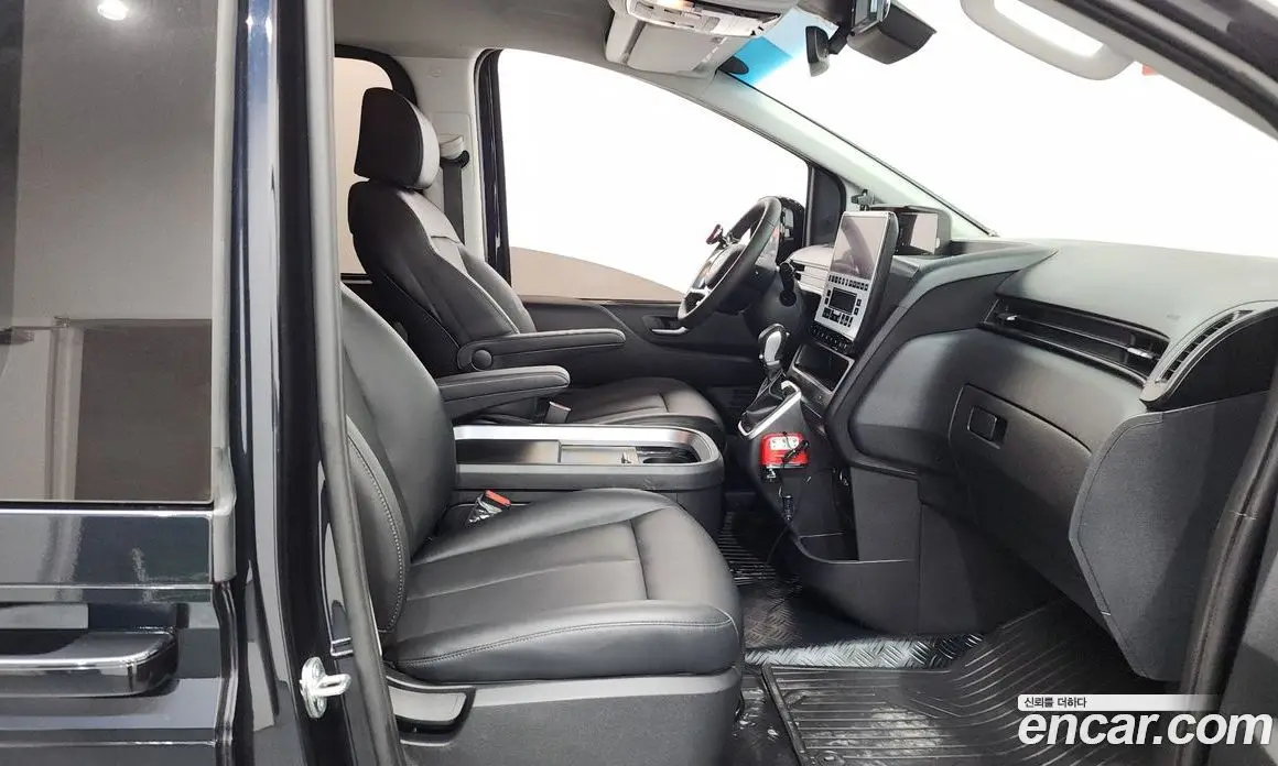 Hyundai Staria 2023 2.2 автомат (гидро), фото 11 Hyundai Staria 2023 2.2 автомат (гидро), фото 11