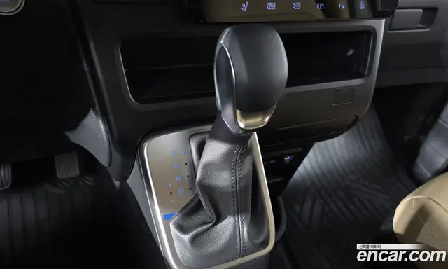 Hyundai Staria 2025 3.5 автомат (гидро), миниатюра 11