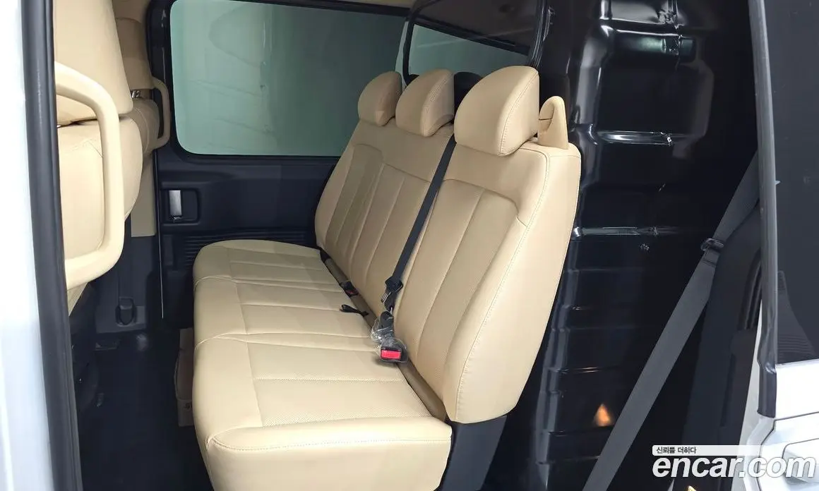 Hyundai Staria 2025 3.5 автомат (гидро), фото 16