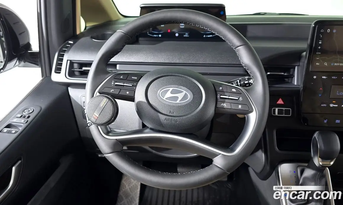 Hyundai Staria 2025 3.5 автомат (гидро), фото 18