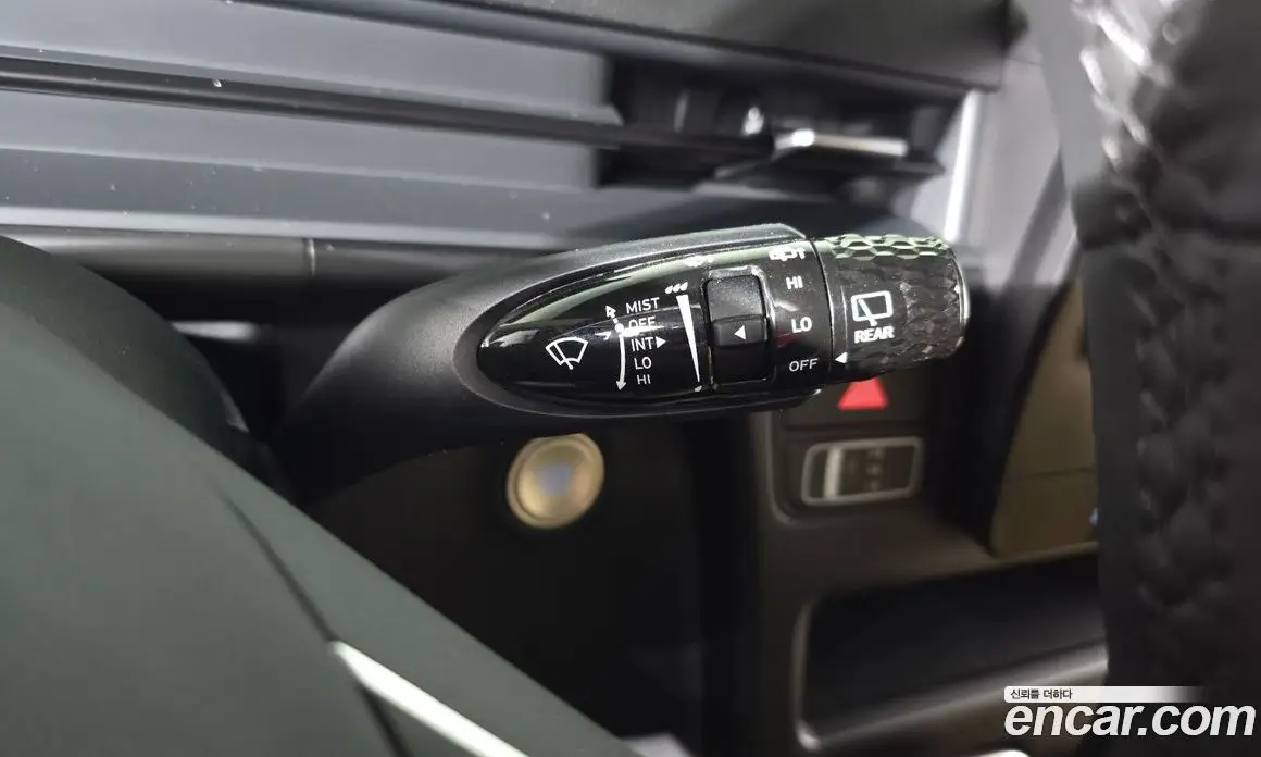 Hyundai Staria 2025 3.5 автомат (гидро), фото 25