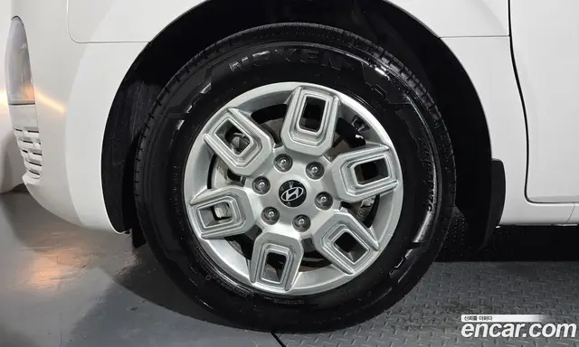 Hyundai Staria 2025 3.5 автомат (гидро), миниатюра 4