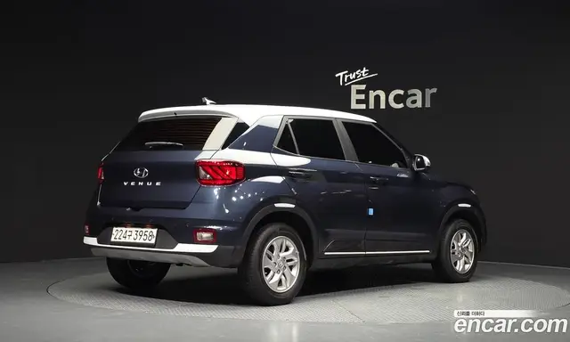 Hyundai Venue 2019 1.6 автомат (гидро), миниатюра 2