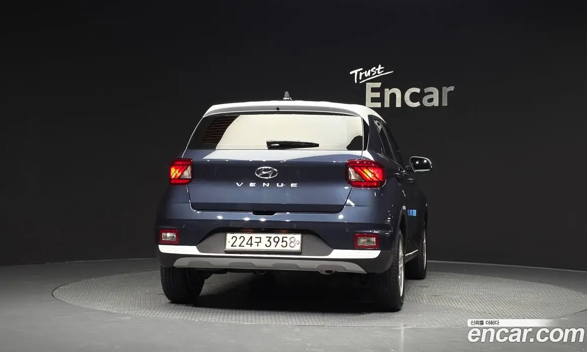 Hyundai Venue 2019 1.6 автомат (гидро), фото 4