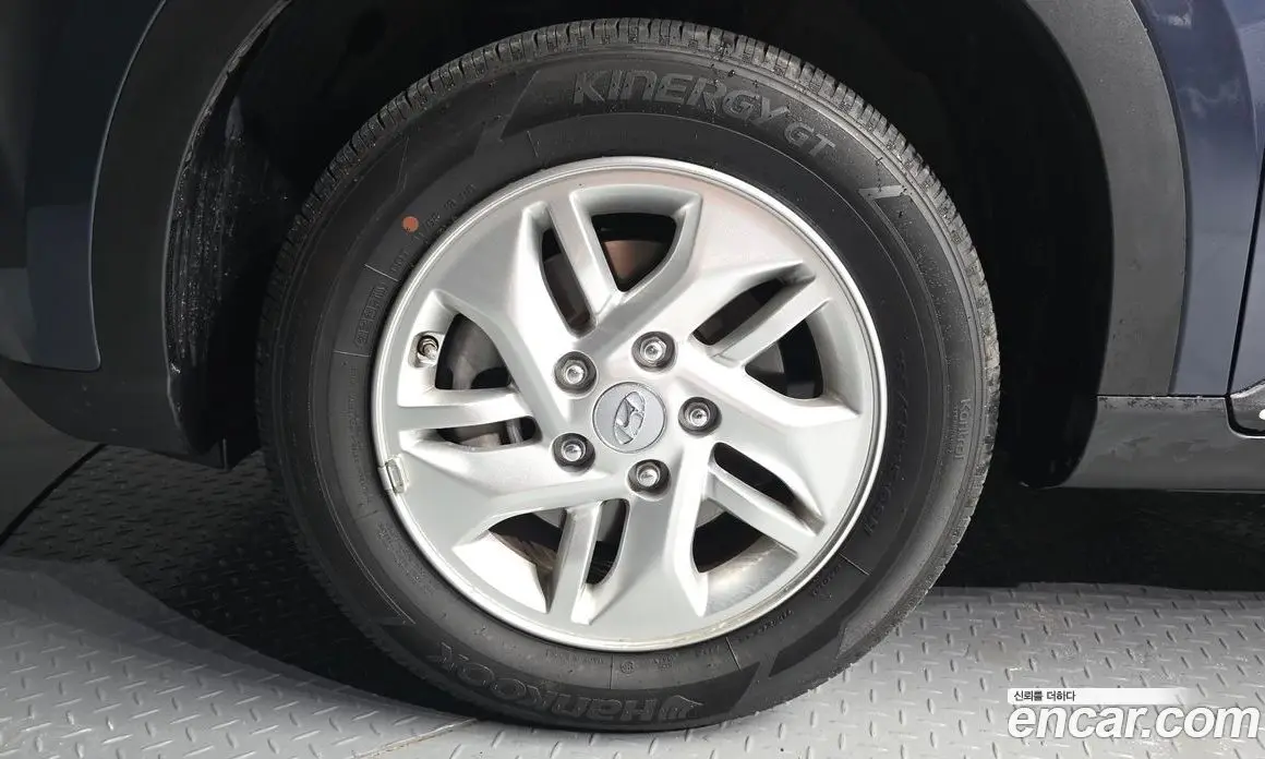 Hyundai Venue 2019 1.6 автомат (гидро), фото 5