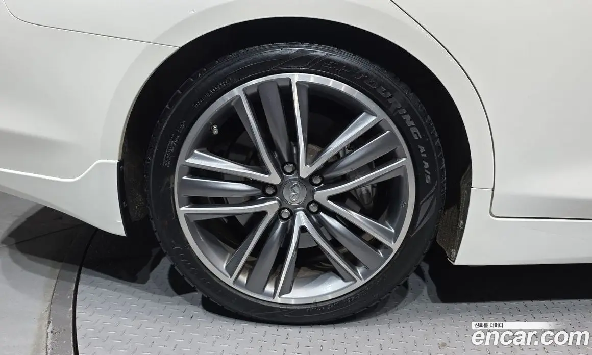 Infiniti Q50 2016 3.5 автомат (гидро), фото 5