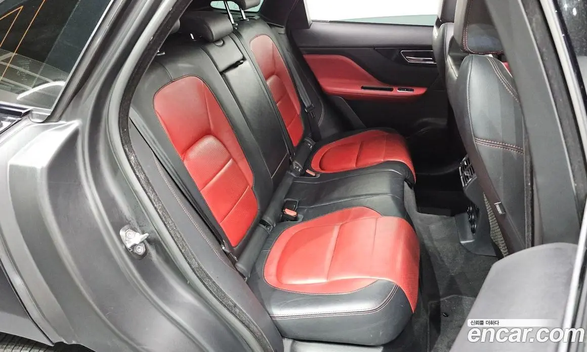 Jaguar F-Pace 2018 2.0 автомат (гидро), фото 11