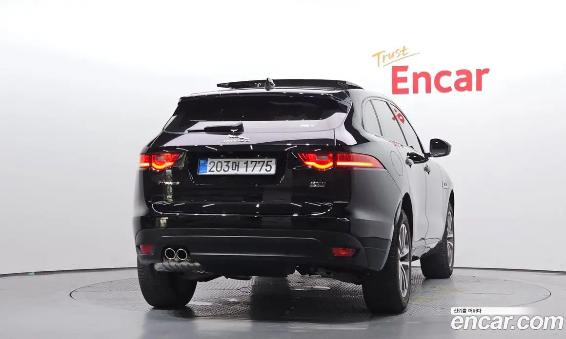 Jaguar F-Pace 2018 2.0 автомат (гидро), фото 4