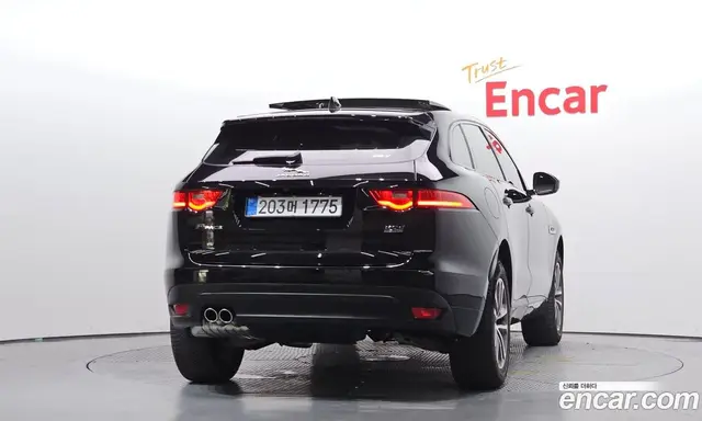 Jaguar F-Pace 2018 2.0 автомат (гидро), миниатюра 4