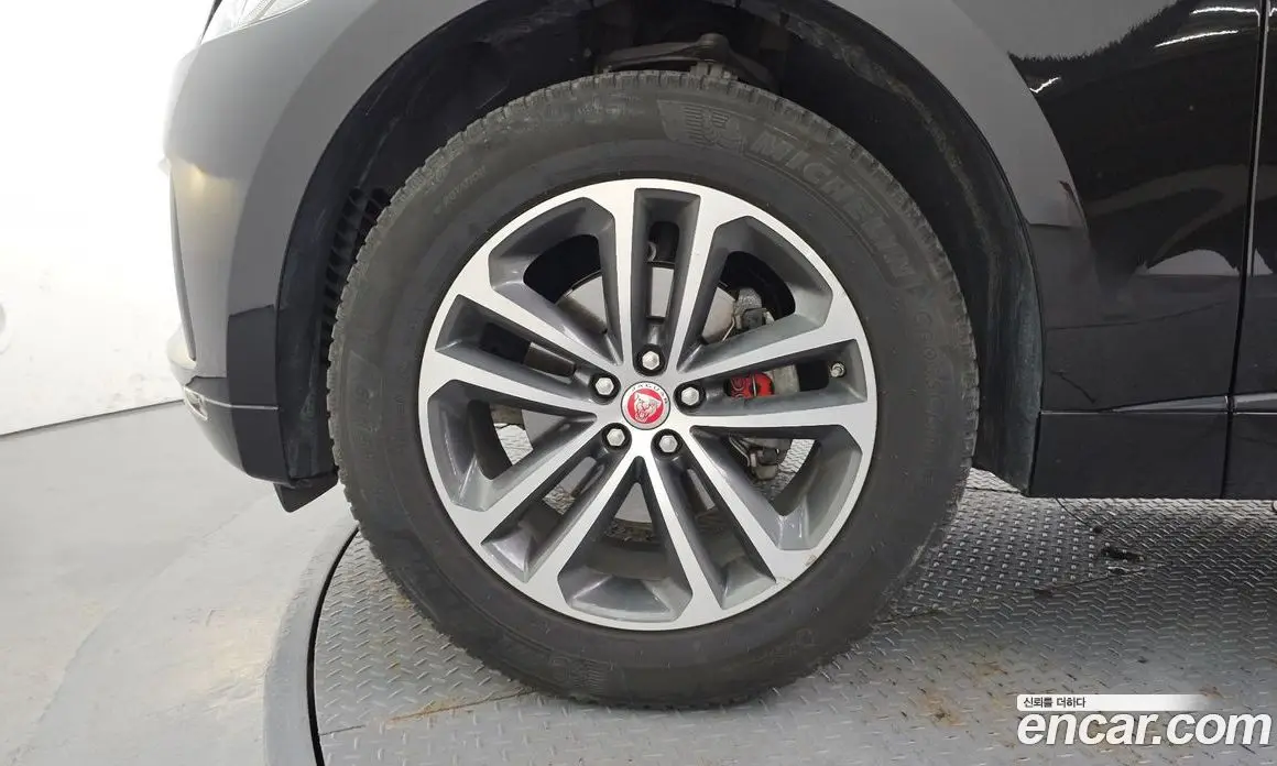 Jaguar F-Pace 2018 2.0 автомат (гидро), фото 5