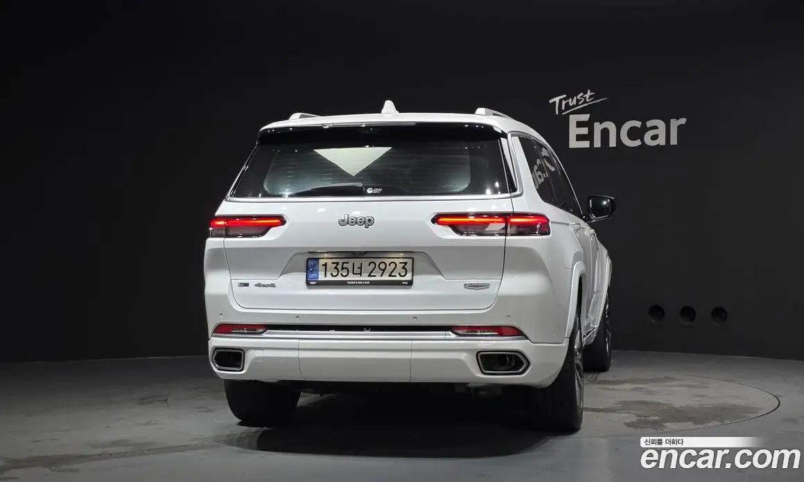 Jeep Cherokee 2023 3.6 автомат (гидро), фото 4