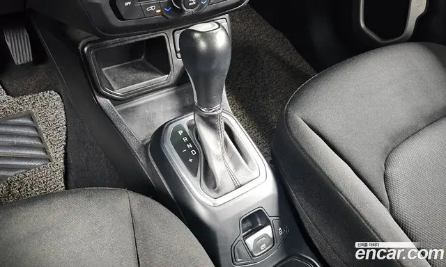 Jeep Renegade 2019 2.4 автомат (гидро), миниатюра 12