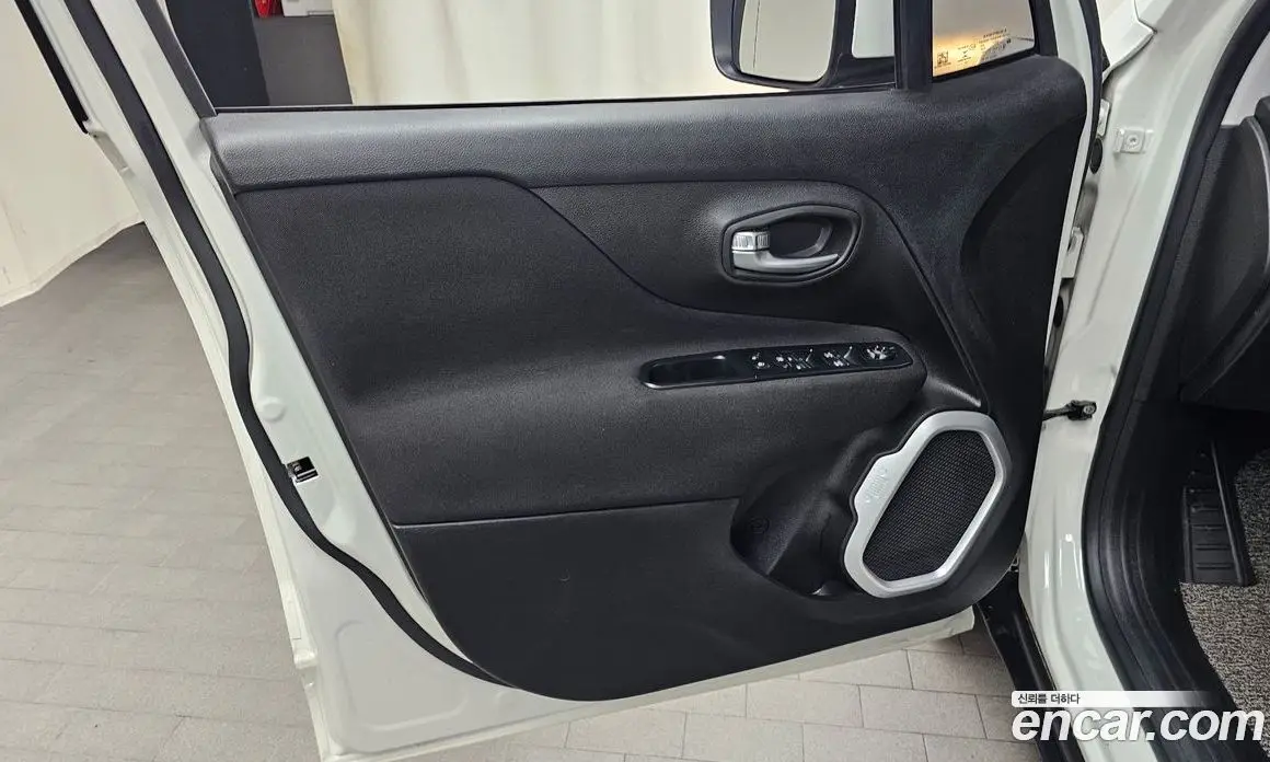 Jeep Renegade 2019 2.4 автомат (гидро), фото 14