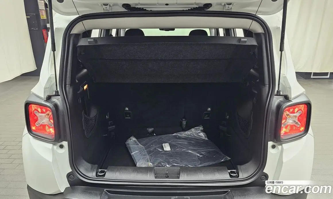 Jeep Renegade 2019 2.4 автомат (гидро), фото 22