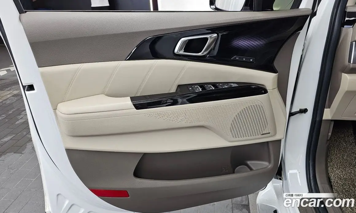 Kia Carnival 2021 3.5 автомат (гидро), фото 14