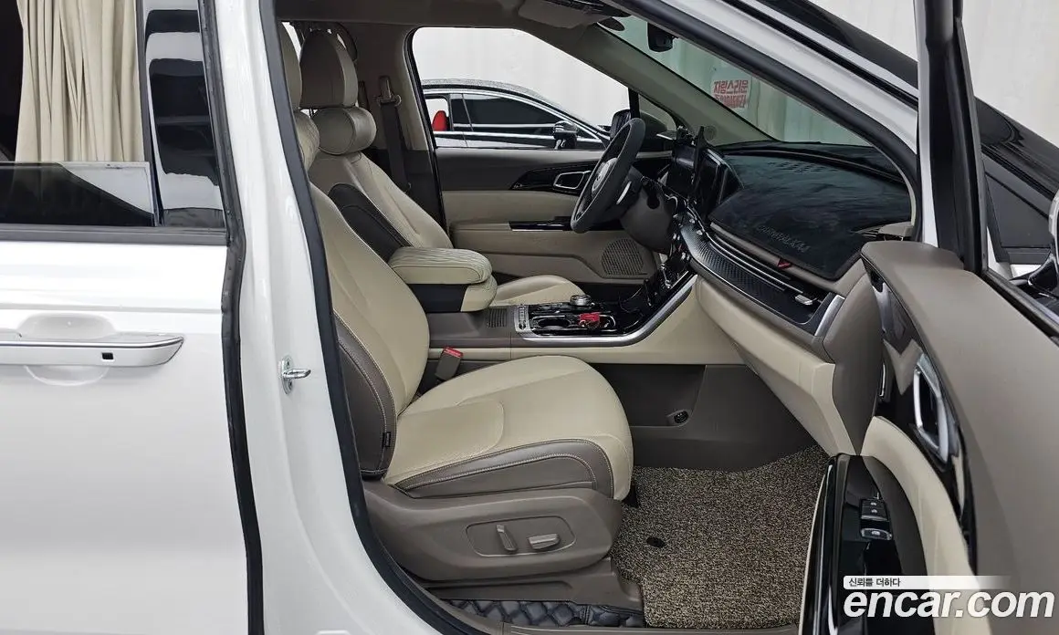 Kia Carnival 2021 3.5 автомат (гидро), фото 17