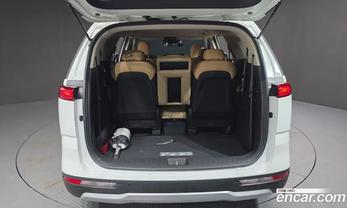 Kia Carnival 2023 2.2 автомат (гидро), фото 20