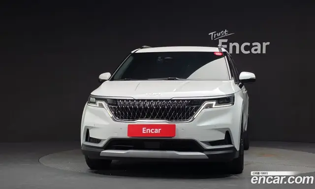 Kia Carnival 2023 2.2 автомат (гидро), миниатюра 3