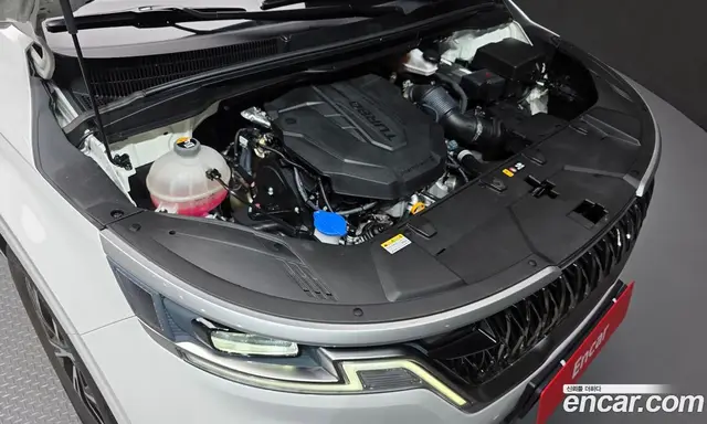 Kia Carnival 2023 2.2 автомат (гидро), миниатюра 6
