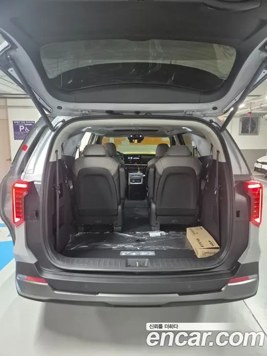 Kia Carnival 2026 1.6 автомат (гидро), фото 13