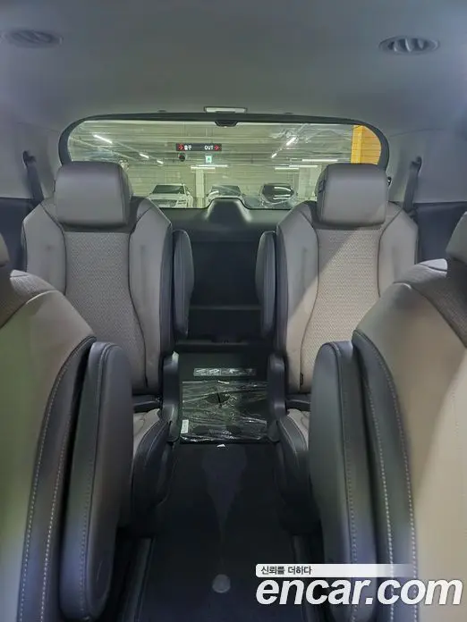 Kia Carnival 2026 1.6 автомат (гидро), фото 14
