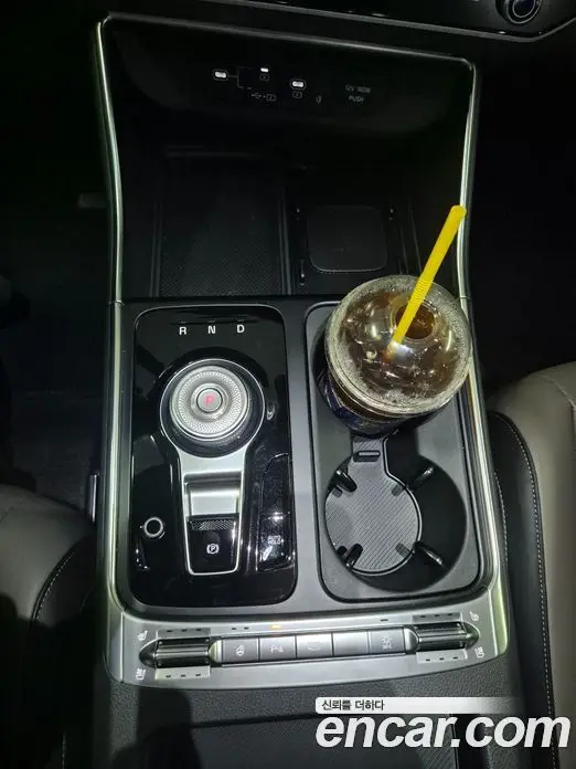 Kia Carnival 2026 1.6 автомат (гидро), фото 18