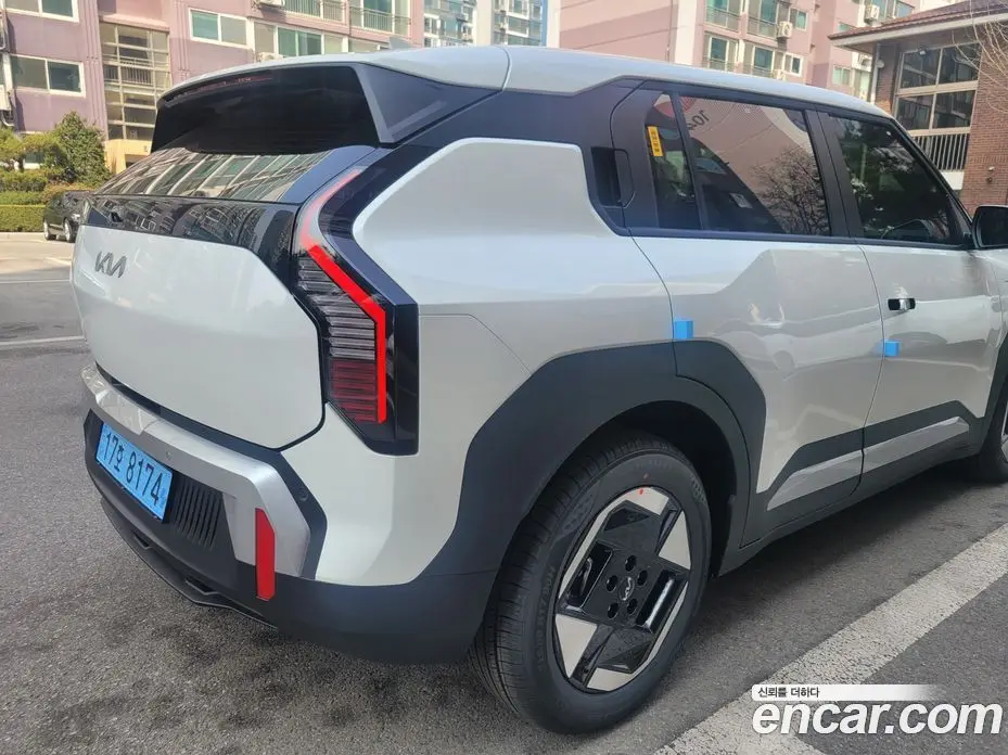 Kia EV3 2026 автомат (гидро), фото 12