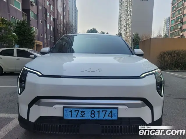 Kia EV3 2026 автомат (гидро), миниатюра 3