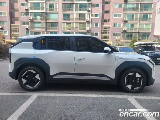 Kia EV3 2026 автомат (гидро), миниатюра 4