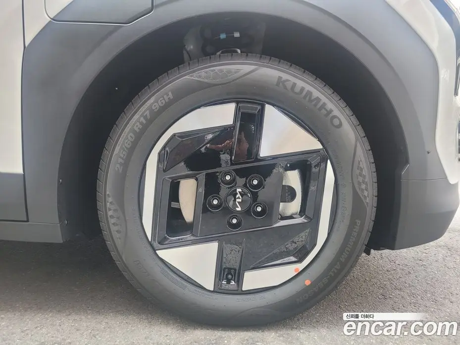 Kia EV3 2026 автомат (гидро), фото 5