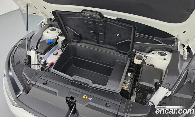 Kia EV6 2024 0.1 автомат (гидро), миниатюра 6