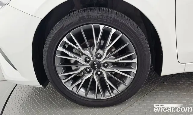 Kia K3 2023 1.6 автомат (гидро), миниатюра 4