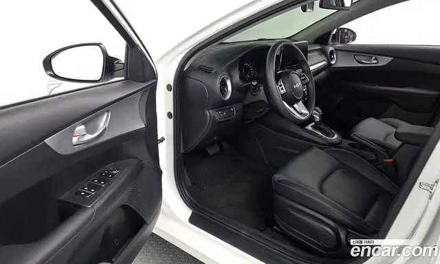 Kia K3 2024 1.6 автомат (гидро), миниатюра 10