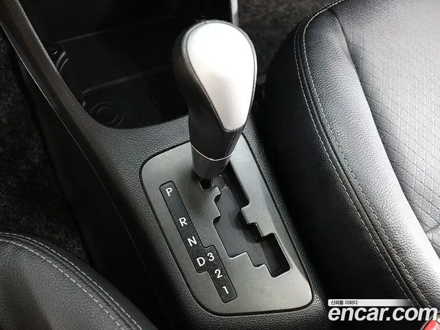 Kia Morning 2012 1.0 автомат (гидро), миниатюра 9