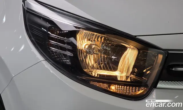 Kia Morning 2022 1.0 автомат (гидро), миниатюра 8