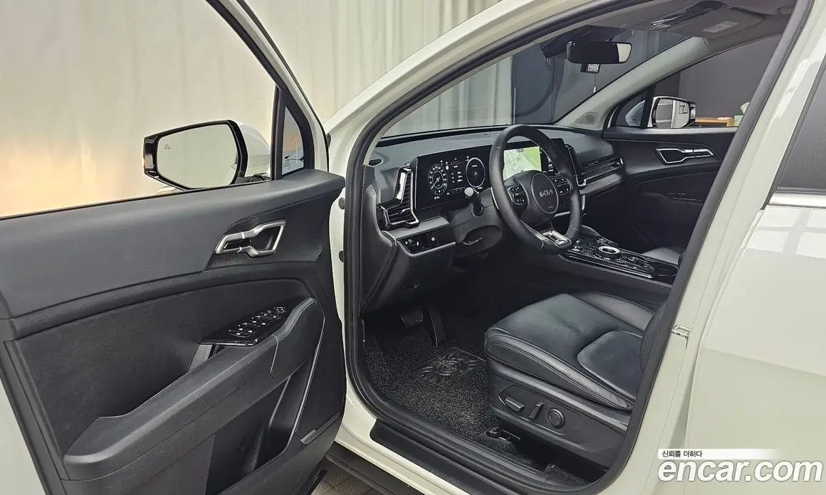 Kia Sportage 2023 1.6 автомат (гидро), фото 13