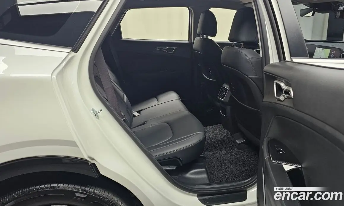 Kia Sportage 2023 1.6 автомат (гидро), фото 27