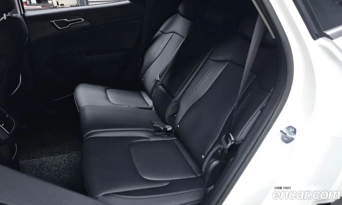 Kia Sportage 2023 1.6 автомат (гидро), фото 30