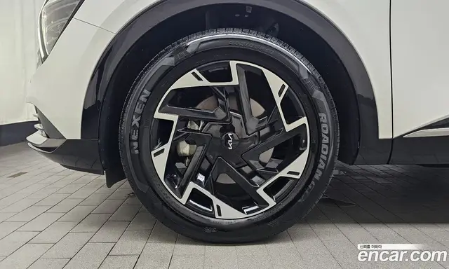 Kia Sportage 2023 1.6 автомат (гидро), миниатюра 5
