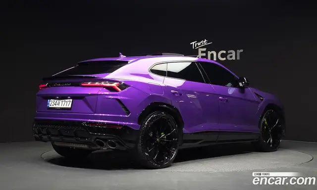 Lamborghini Urus 2022 4.0 автомат (гидро), миниатюра 2