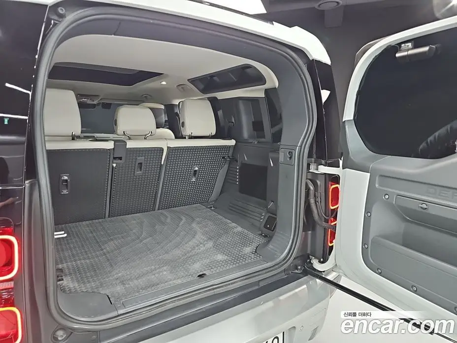 Land Rover Defender 2023 3.0 автомат (гидро), фото 19 Land Rover Defender 2023 3.0 автомат (гидро), фото 19