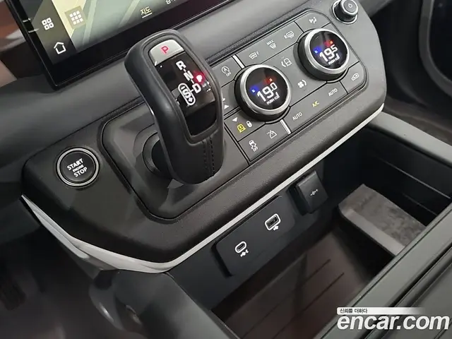 Land Rover Defender 2023 3.0 автомат (гидро), миниатюра 9 Land Rover Defender 2023 3.0 автомат (гидро), миниатюра 9